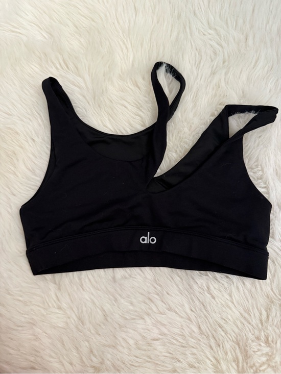 ALO Yoga Other - ALO Yoga Black Seamless Sports Bra - Women's